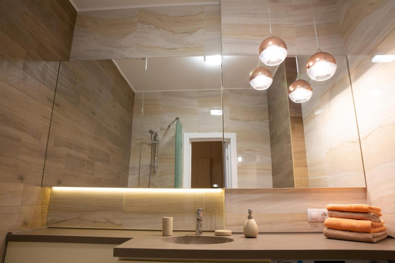 Comfortable Apartments French Quarter Акумулятори Світло Інтернет Завжди Kyjev Exteriér fotografie